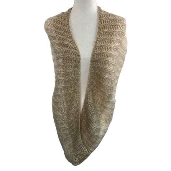 Scarf Chunky Knit Neutral colors infinity warm soft cozy - Picture 4 of 9